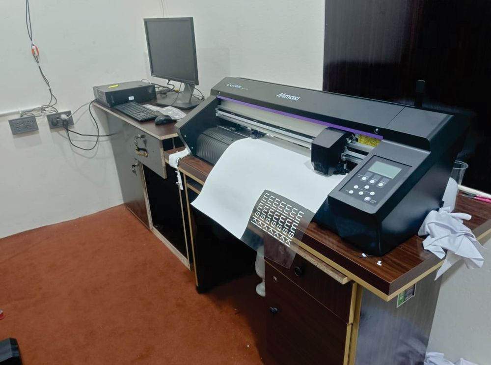 Digital cutting and plotting machine on the MSSONS production floor